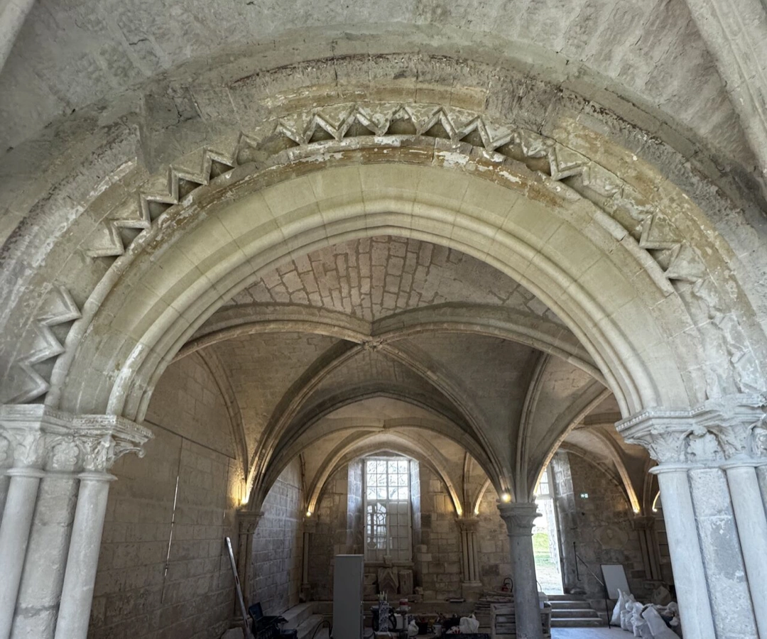 arcs du cloitre de l'Abbaye Saint-arnoul