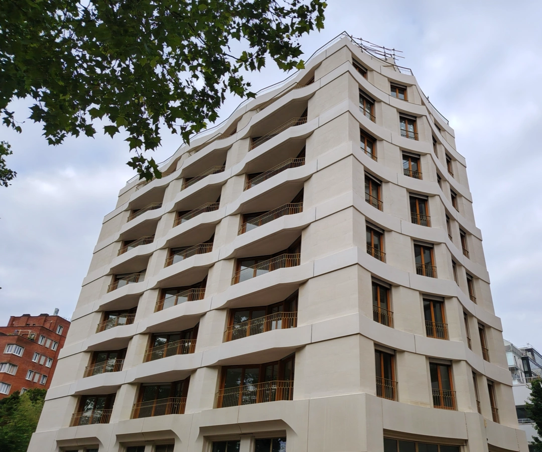 Habitat collectif en pierre naturelle à Paris